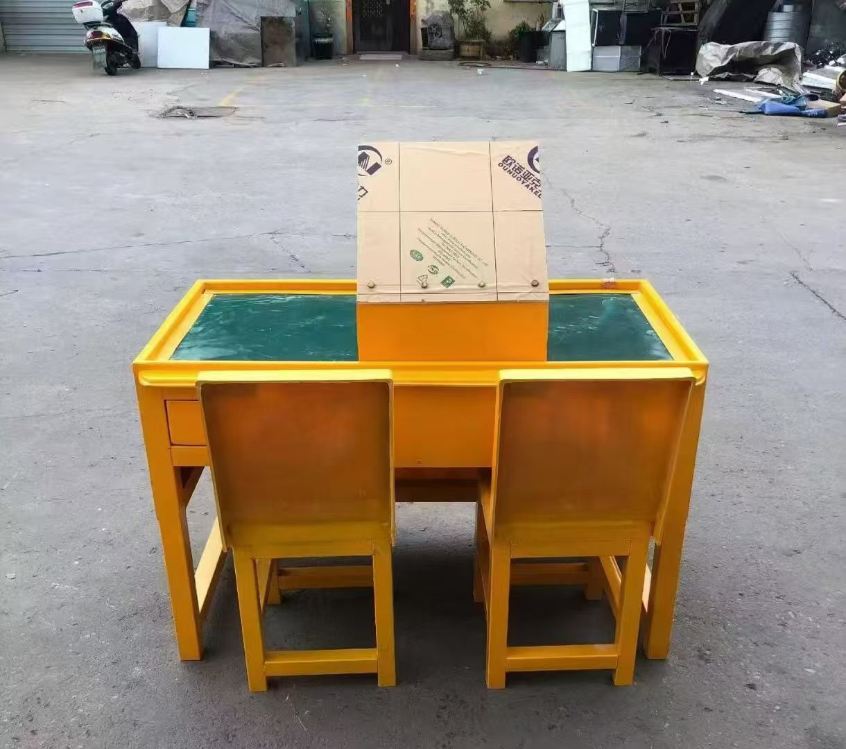 三江防静电导通桌井下煤矿火工品发放桌：危险品流转的安全守护者